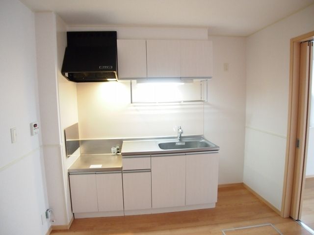 ��ʌ��������܎s�΋�厚�O���̃A�p�[�g�̃L�b�`��