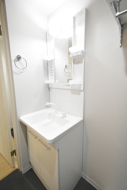 ��ʌ��������܎s�Y�a���؍�S���ڂ̃A�p�[�g�̐��ʏ�