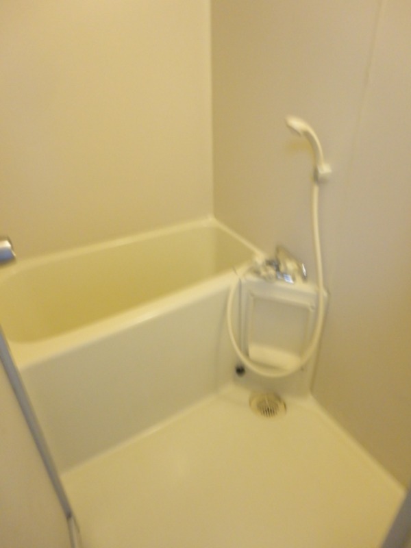 ��ʌ��������܎s�����擌��{�V���ڂ̃A�p�[�g�̃o�X