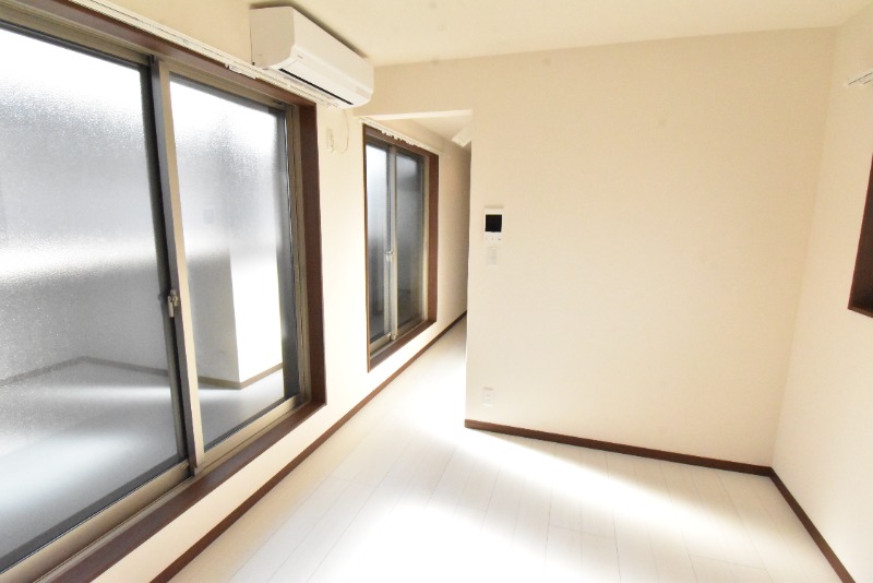 ��ʌ��������܎s������{�����R���ڂ̃A�p�[�g�̋��ԁE���r���O