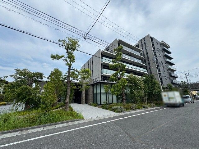 ��ʌ��z�J�s���C�N�^�E���T���ڂ̃}���V�����̌����O��