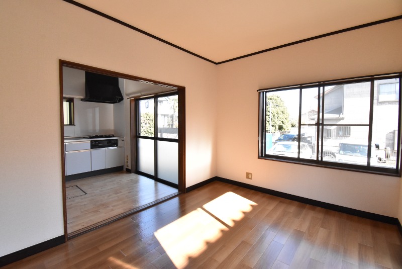 ��ʌ�����s�厚�_�˂̈�ˌ��Ă̋����E���r���O