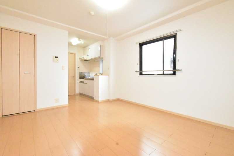 ��ʌ��������܎s�΋�����S���ڂ̃}���V�����̋��ԁE���r���O