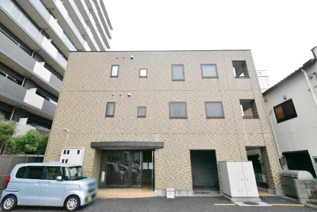 ��ʌ��������܎s�΋�����S����13-7�̃}���V�����̌����O��