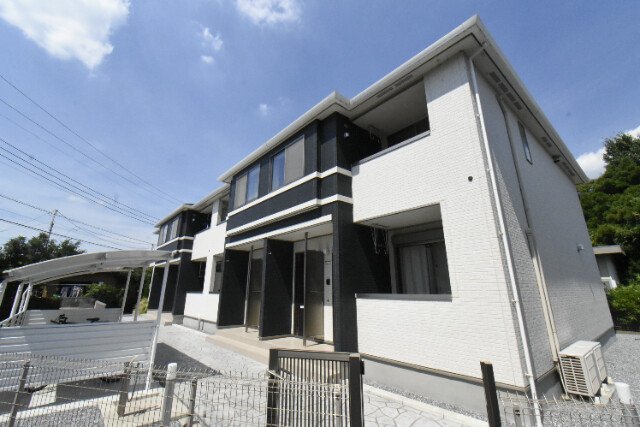 ��ʌ��������܎s��΋�厚���̃A�p�[�g�̌����O��