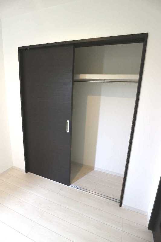 ��ʌ��������܎s�k��ޗǒ��̃A�p�[�g�̎��[