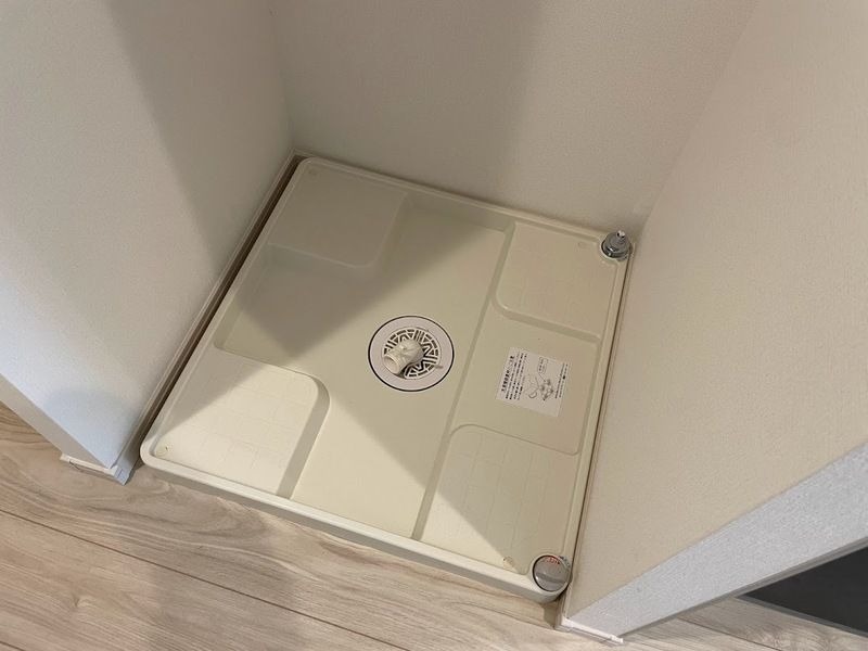 ��ʌ�����s�����Q���ڂ̃A�p�[�g�̂��̑��ݔ�