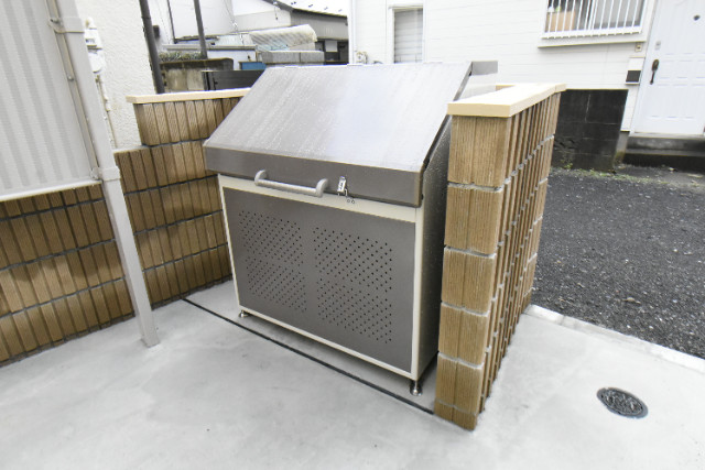 ��ʌ�����s�����Q���ڂ̃A�p�[�g�̂��̑�