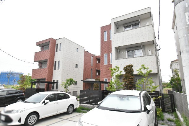 ��ʌ��������܎s��{����\���Q���ڂ̃}���V�����̌����O��