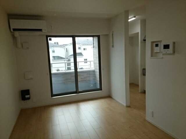 ��ʌ��������܎s��������u�P���ڂ̃A�p�[�g�̋��ԁE���r���O