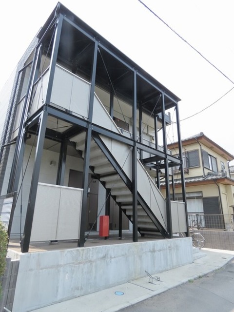 ��ʌ�����s�J�ÂP���ڂ̃A�p�[�g�̌����O��