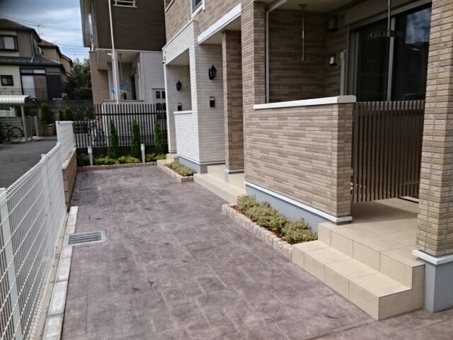 ��ʌ��������܎s��������u�P���ڂ̃A�p�[�g�̃G���g�����X