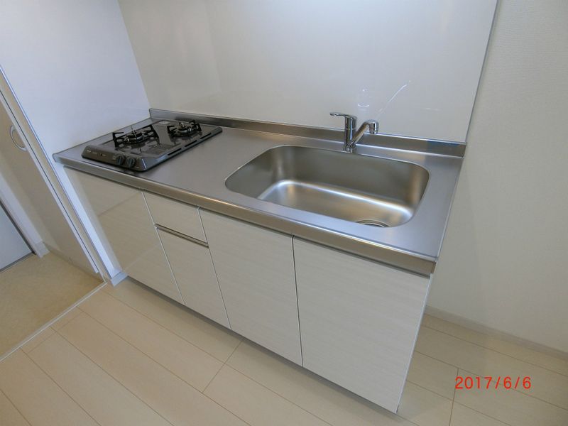 ��ʌ�����s�J�ÂP���ڂ̃A�p�[�g�̃L�b�`��