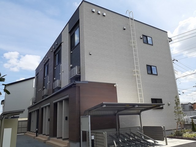 ��ʌ��������܎s����厚�w��̃A�p�[�g�̌����O��