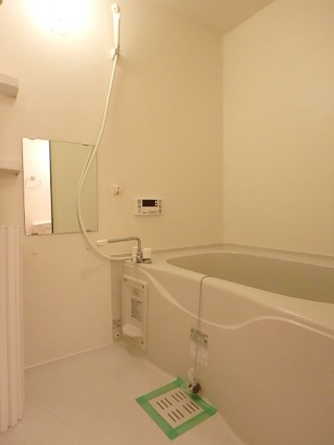 ��ʌ��������܎s�k��A�|���P���ڂ̃A�p�[�g�̃o�X