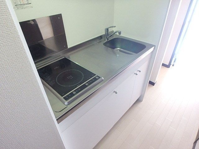 ��ʌ��������܎s��{��y�蒬�P���ڂ̃}���V�����̃L�b�`��