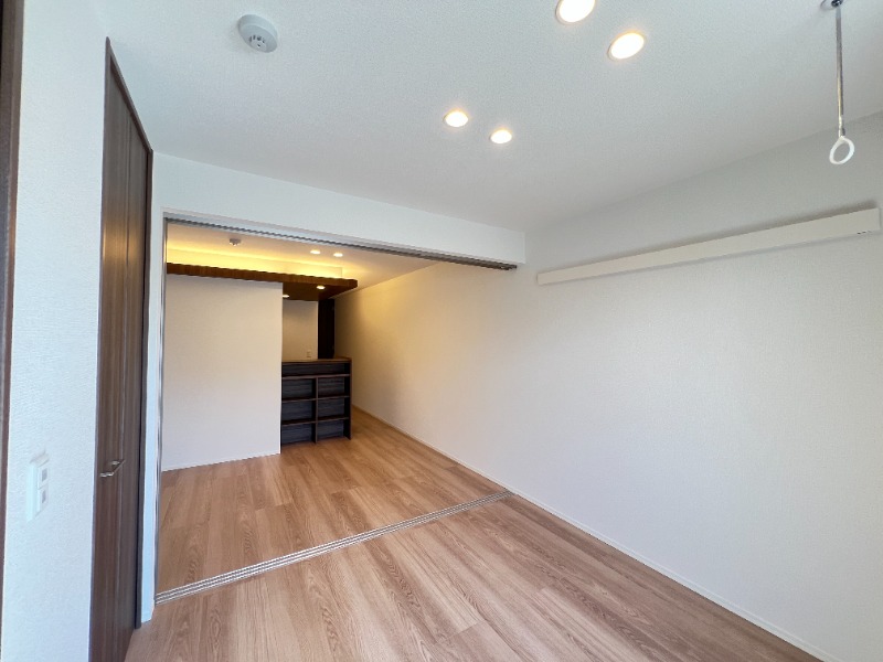 ��ʌ��z�J�s�����c���̃A�p�[�g�̂��̑������E�X�y�[�X