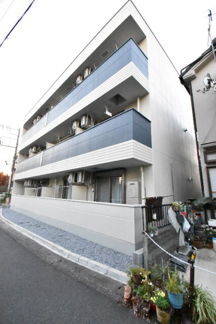 ��ʌ�����s����T���ڂ̃}���V�����̃G���g�����X