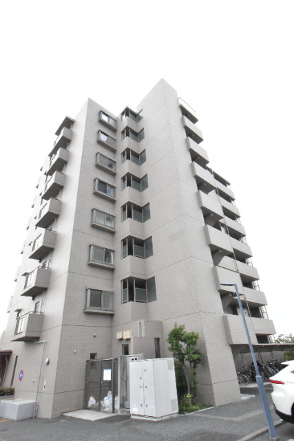 ��ʌ�����s�厚���̃}���V�����̌����O��