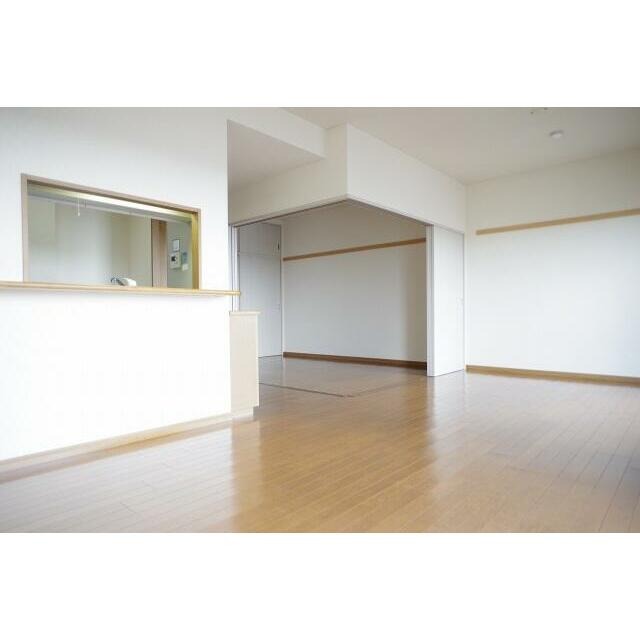 ��ʌ�����s�厚���̃}���V�����̋��ԁE���r���O