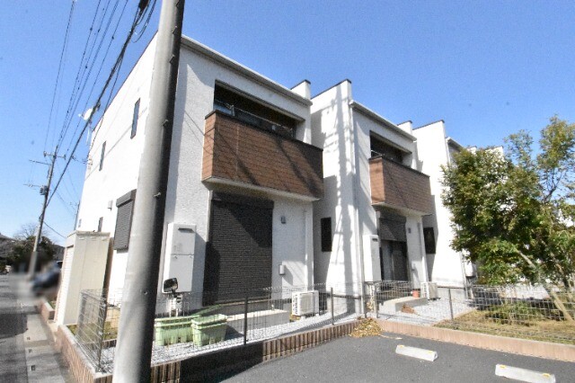 ��ʌ��@�c�s���m�؂S���ڂ̃e���X�n�E�X�̂��̑�