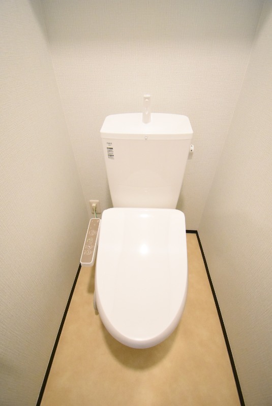 ��ʌ��@�c�s���m�؂S���ڂ̃e���X�n�E�X�̃g�C��