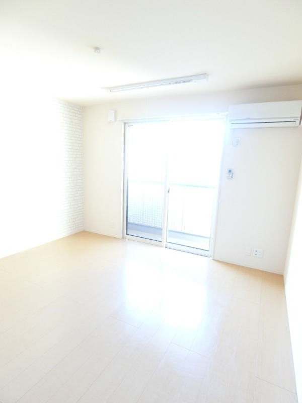 ��ʌ��������܎s�k��y�C���P���ڂ̃A�p�[�g�̋��ԁE���r���O