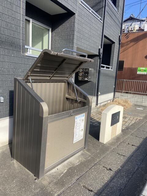 ��ʌ��������܎s��{��O���P���ڂ̃A�p�[�g�̂��̑�