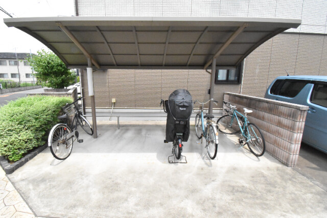 ��ʌ��������܎s�k��y�C���P���ڂ̃A�p�[�g�̂��̑�