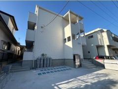 ��ʌ��������܎s�����擌��{�U����54-11�̃A�p�[�g�̌����O��