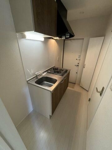 ��ʌ��������܎s����厚�w��̃A�p�[�g�̃L�b�`��