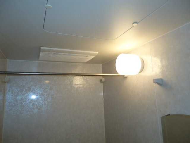 ��ʌ��k�����S�ɓޒ������j�U���ڂ̃A�p�[�g�̂��̑������E�X�y�[�X