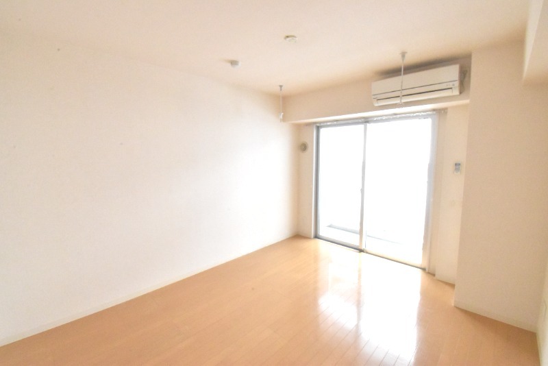 ��ʌ��z�J�s��z�J�S���ڂ̃}���V�����̋��ԁE���r���O