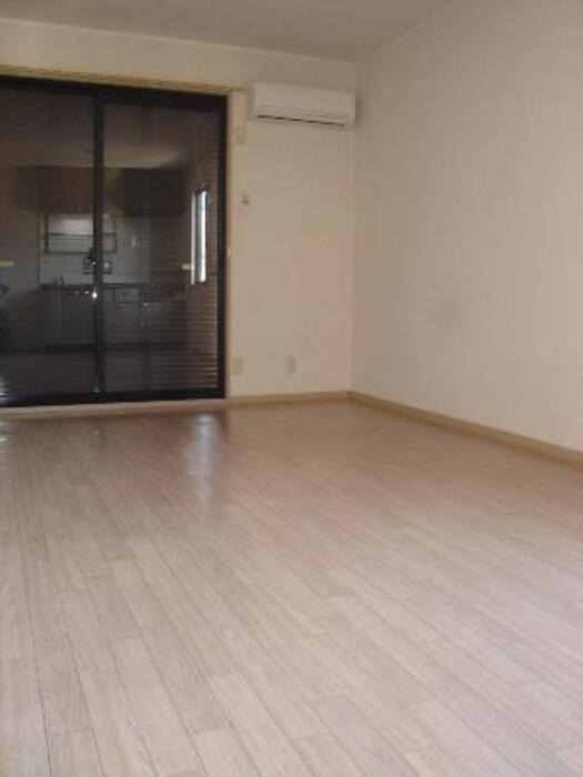 ��ʌ��������܎s����厚�w��̃A�p�[�g�̋��ԁE���r���O