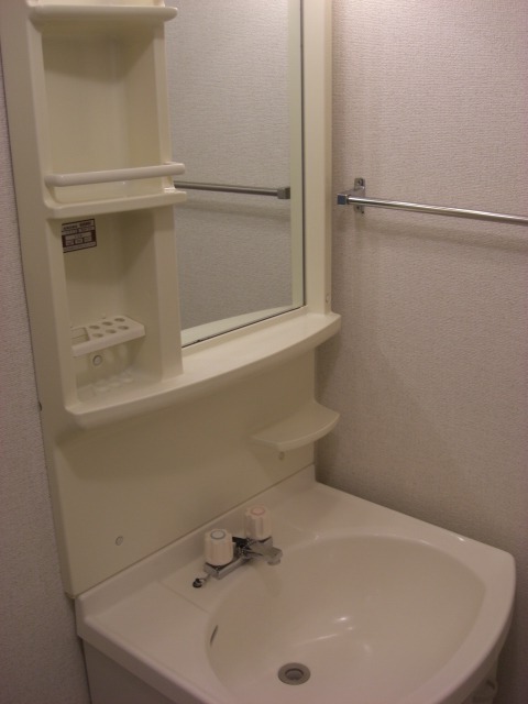 ��ʌ��������܎s����厚�w��̃A�p�[�g�̐��ʏ�