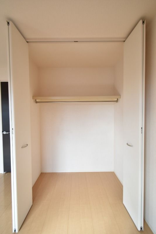 ��ʌ��������܎s�k��{�����S���ڂ̃A�p�[�g�̎��[