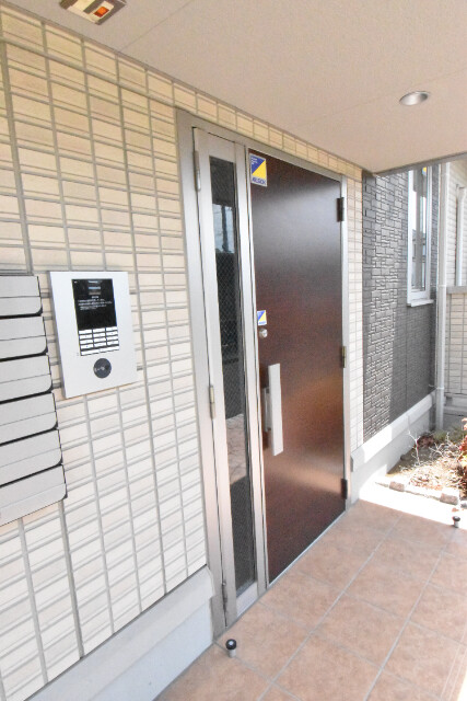 ��ʌ������s�ٓV�P���ڂ̃A�p�[�g�̃G���g�����X