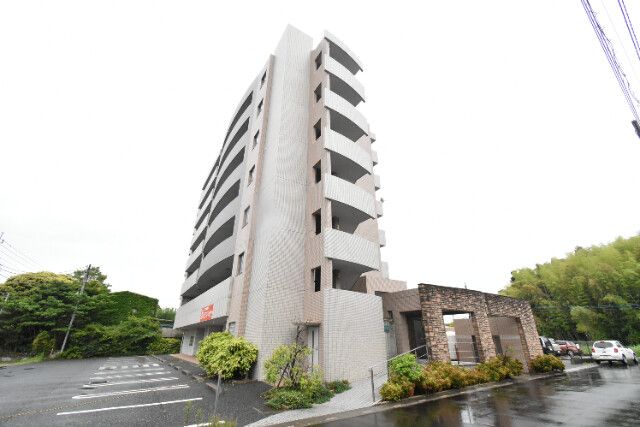 ��ʌ�����s�厚������535-1�̃}���V�����̌����O��