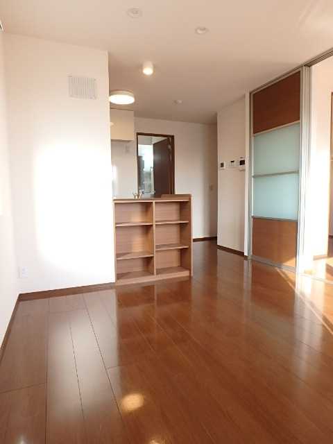 ��ʌ��������܎s�k��{�����S���ڂ̃A�p�[�g�̋��ԁE���r���O