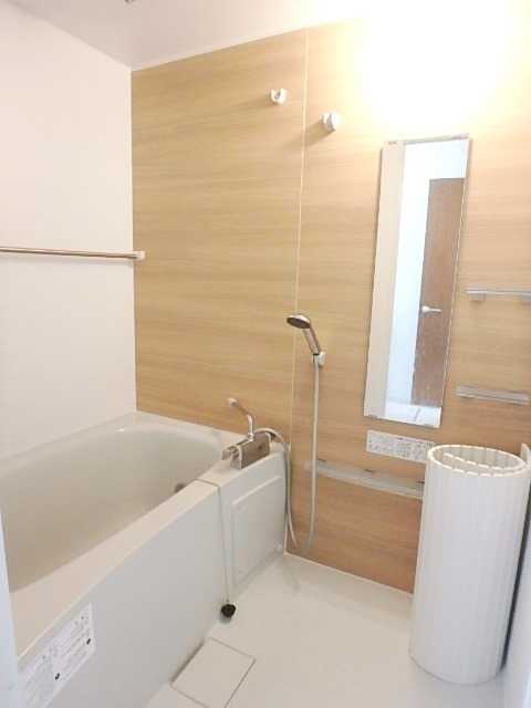 ��ʌ��������܎s�k��{�����S���ڂ̃A�p�[�g�̃o�X