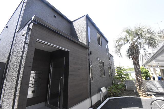 ��ʌ��������܎s������㗎���W���ڂ̃A�p�[�g�̌����O��