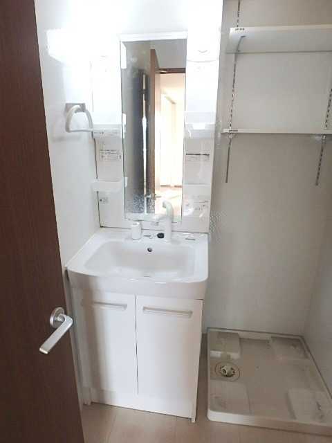 ��ʌ��������܎s�k��{�����S���ڂ̃A�p�[�g�̐��ʏ�