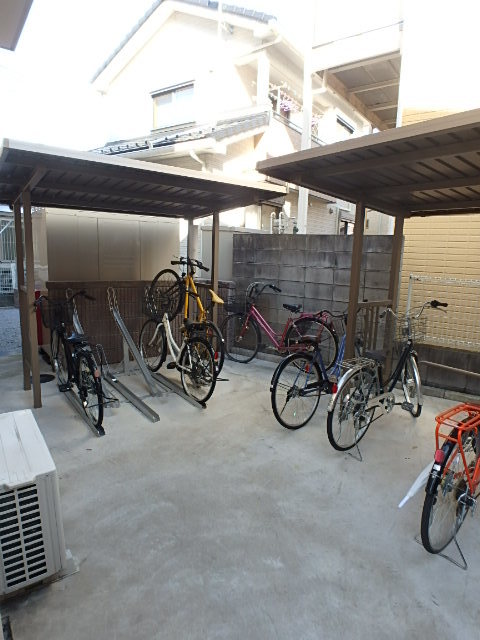 ��ʌ��������܎s�k��{�����S���ڂ̃A�p�[�g�̂��̑�