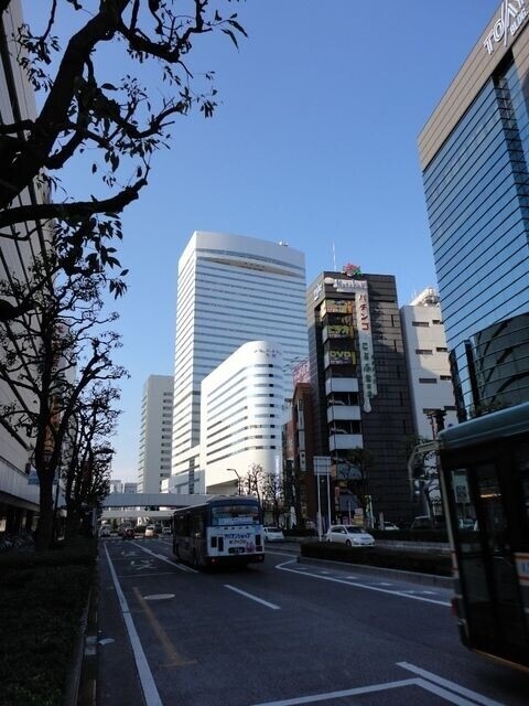 ��ʌ��������܎s������㗎���W���ڂ̃A�p�[�g�̎���