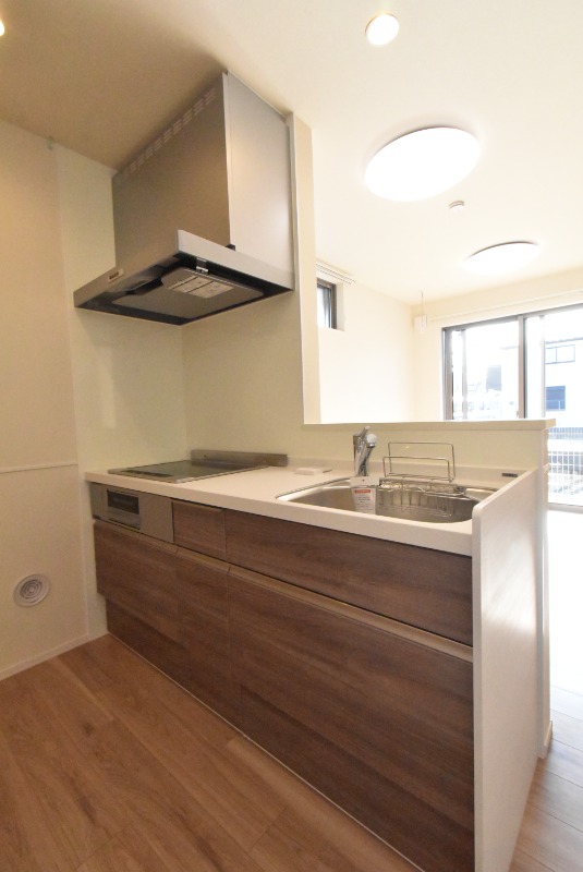 ��ʌ��z�J�s�{�{���R���ڂ̃}���V�����̃L�b�`��