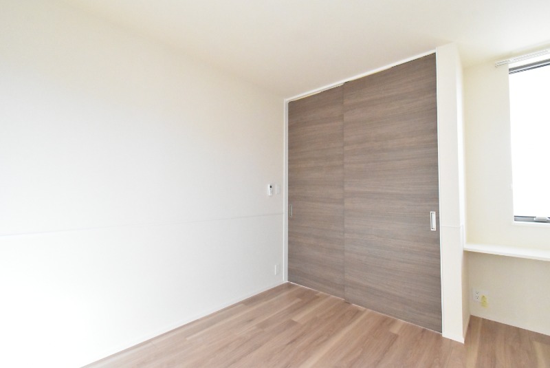 ��ʌ��z�J�s�{�{���R���ڂ̃}���V�����̂��̑������E�X�y�[�X