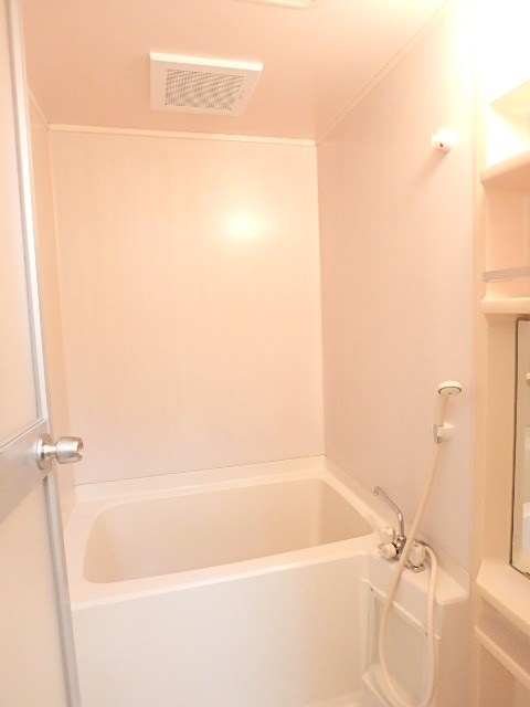 ��ʌ��������܎s���厚���c�E�̃}���V�����̃o�X