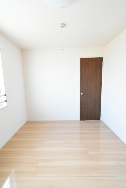 ��ʌ��������܎s�k��y�C���P���ڂ̃A�p�[�g�̂��̑������E�X�y�[�X