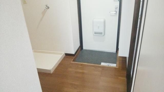 ��ʌ��������܎s��{�撇���R���ڂ̃}���V�����̌���