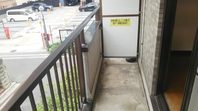 ��ʌ��������܎s��{�撇���R���ڂ̃}���V�����̃o���R�j�[